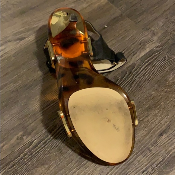 Michael Kors size 9.5 pumps - Picture 3 of 4